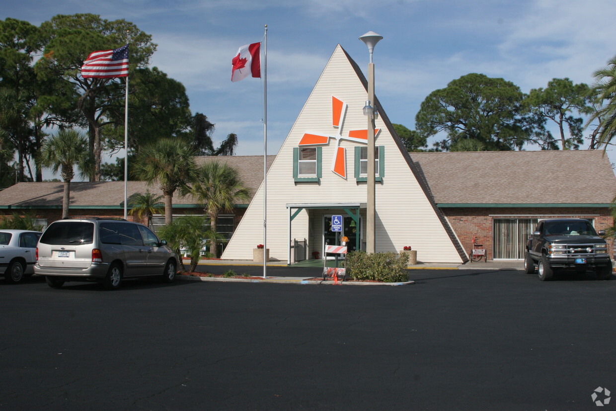 Primary Photo - Bayshore Windmill Village