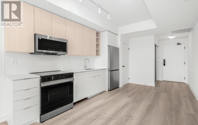 Photo du bâtiment - 2075 Lakeshore Rd.