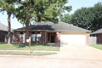 Building Photo - 3419 Lakeland Gardens Dr