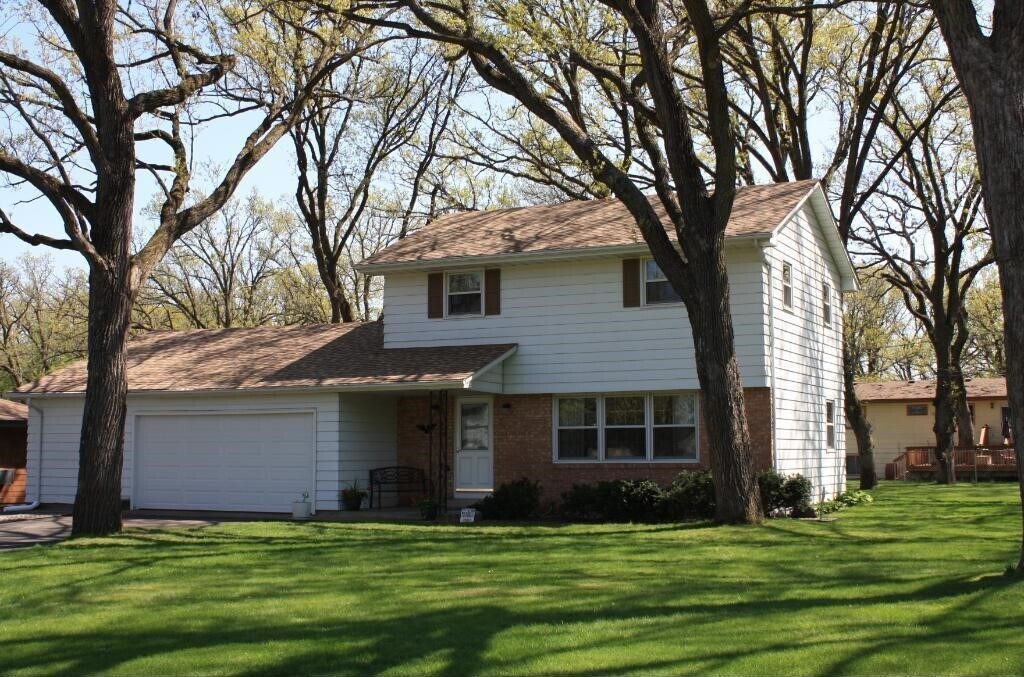 Primary Photo - 1920 108th Ln NW