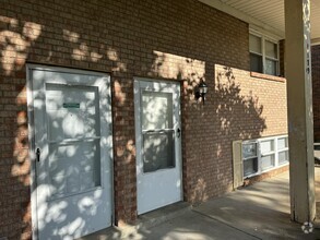 Building Photo - 1179 Tatesbrook Dr