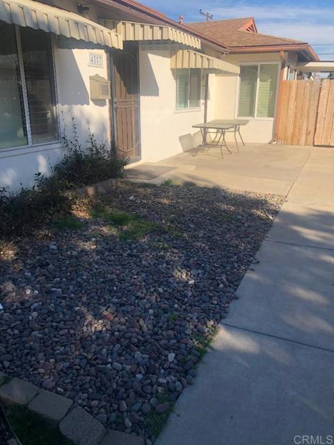 Foto del edificio - 4557 Clairemont Dr