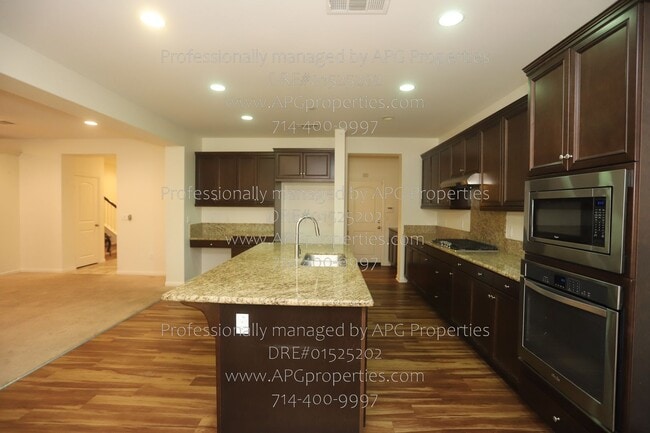 Foto del edificio - 509 S Trident St