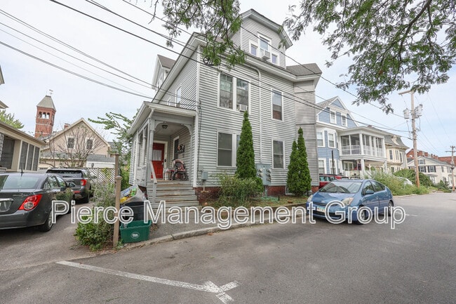 Building Photo - 6 Blake St