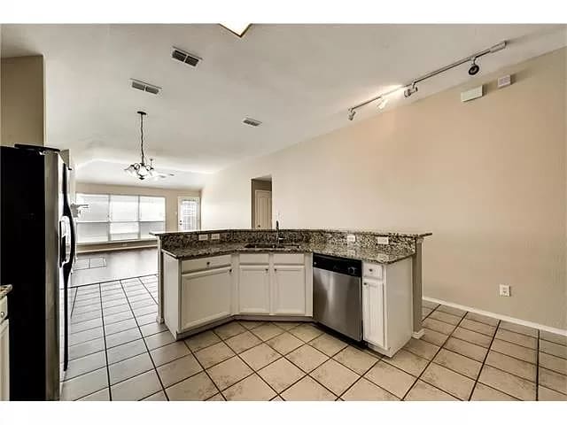 Building Photo - 9117 Newport Ln