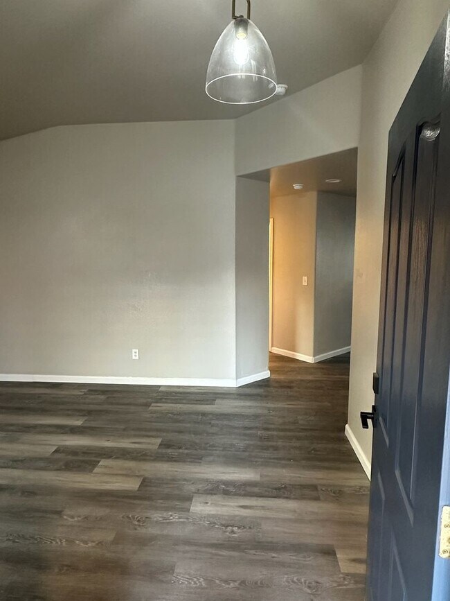 Foto del edificio - 4106 W Prospect Ave