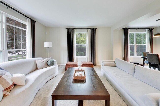 Foto del edificio - 18768 W Highfield Dr