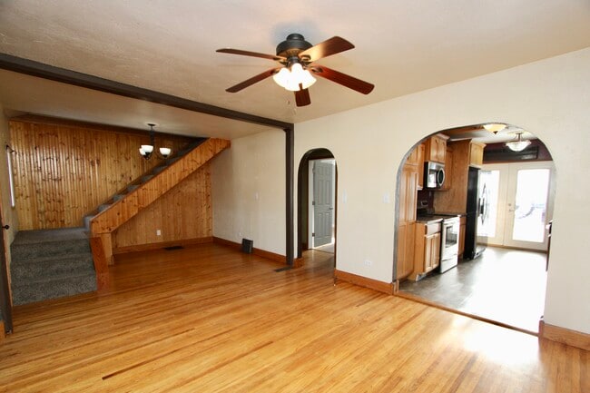 Foto del edificio - 604 9th Ave NE