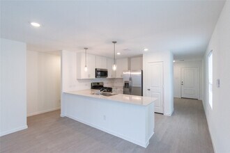 Building Photo - 31432 Moore Rd