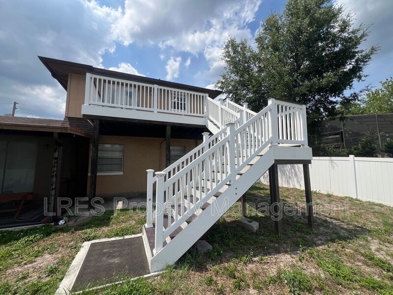 Primary Photo - 1130 Quintuplet Dr
