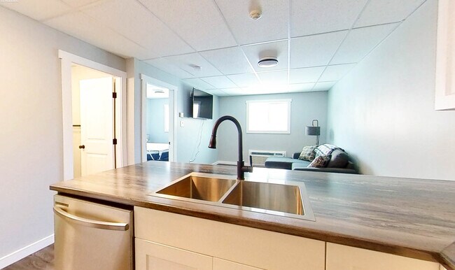 Photo du bâtiment - 5021 49th Ave NE