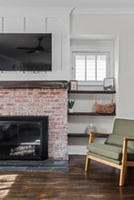 Building Photo - 1202 N New Jersey St