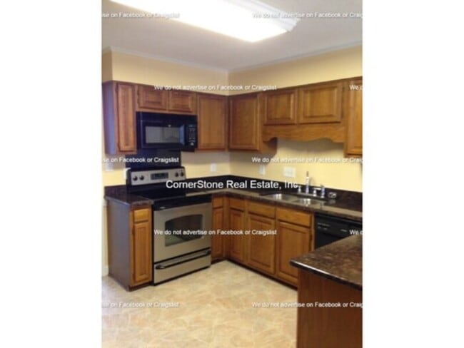 Building Photo - 6842 Towbridge Rd