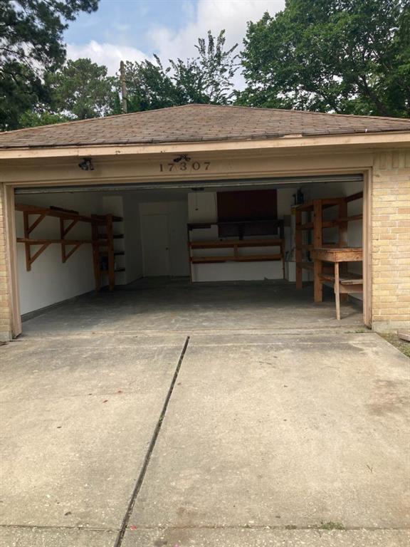 Building Photo - 17307 Lowick St