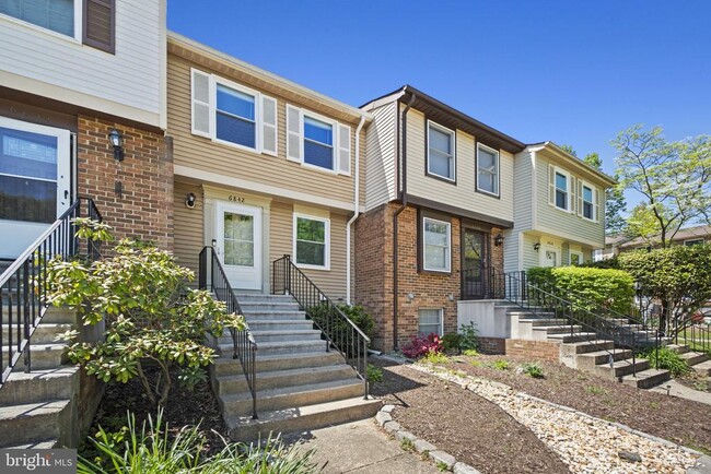 Foto del edificio - 6842 Heatherway Ct