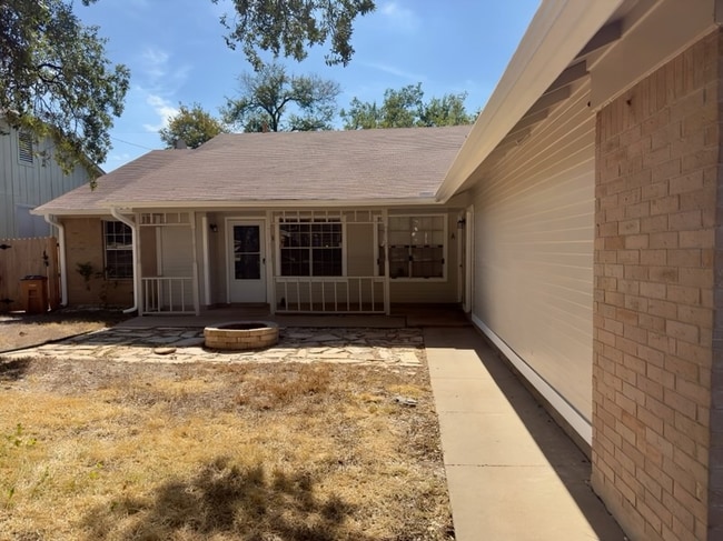 Building Photo - 12005 Arrowwood Dr