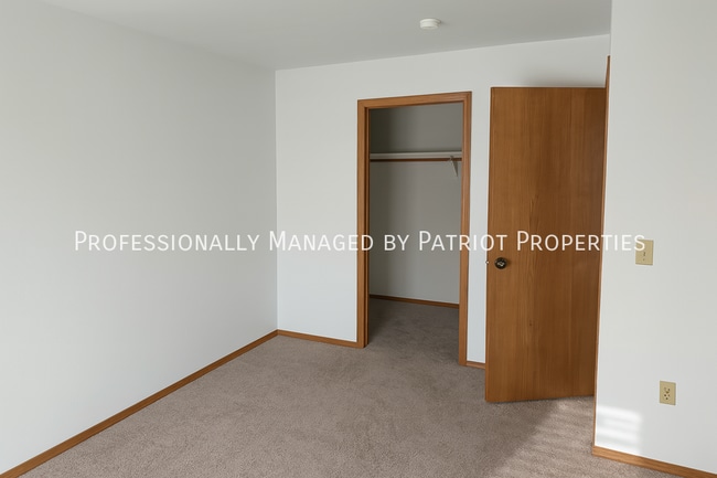 Foto del edificio - 2285 S Thompson Dr