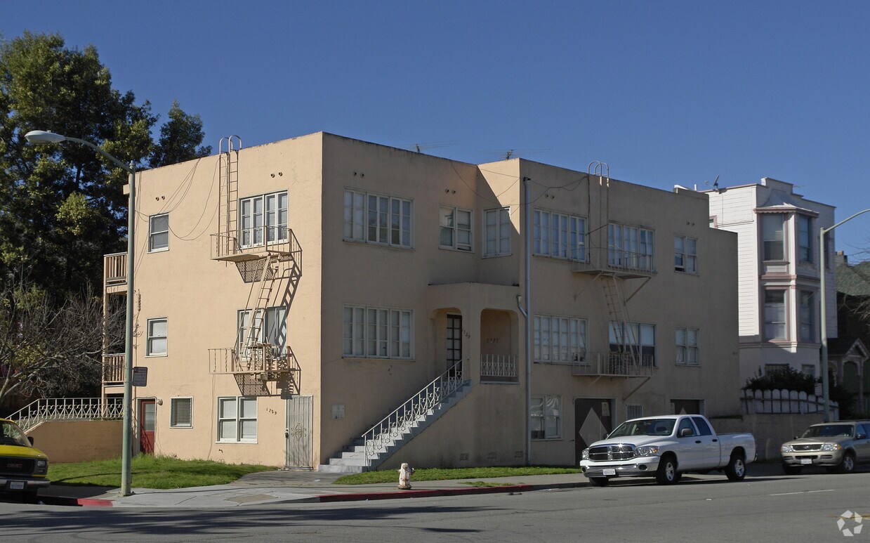 Primary Photo - 1729 Filbert St