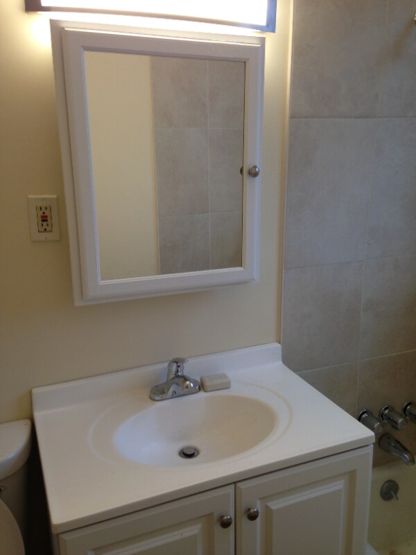 Foto del edificio - 4233 Ridge Rd