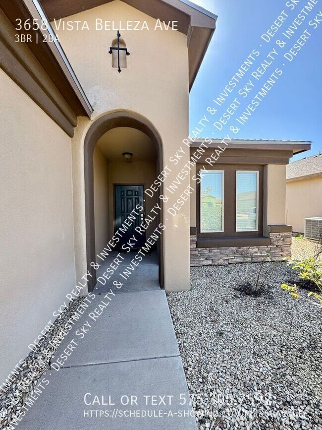 Building Photo - 3658 Vista Belleza Ave