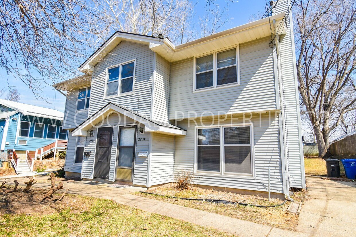 Primary Photo - MOVE IN SPECIAL! $200 off your first month...