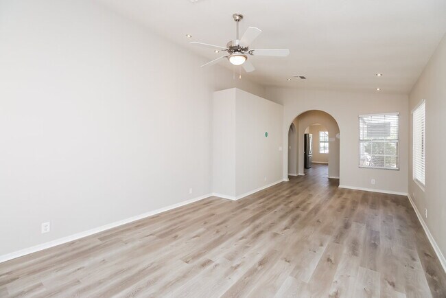 Building Photo - 5123 W Whitten St