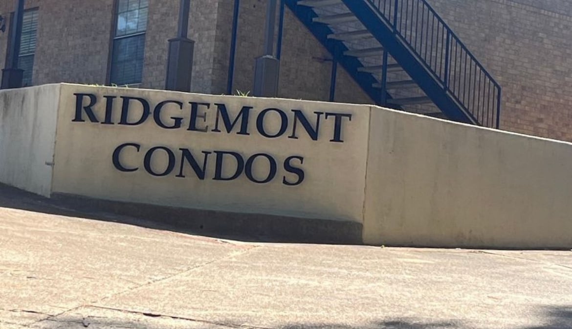 Primary Photo - 1600 Martinsville St