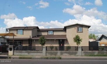 Building Photo - 4828 W Encanto Blvd