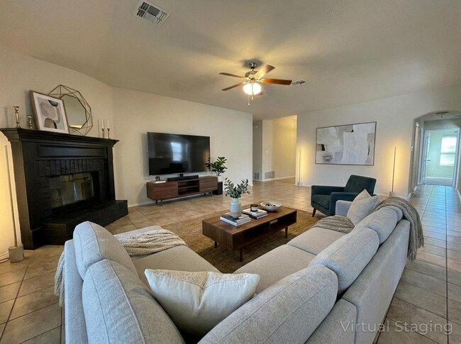 Foto del edificio - 4-Bedroom House for Rent in Killeen - *Get 1/2 off one month of rent!*