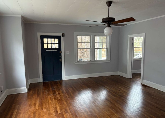 Building Photo - 25 Walton St