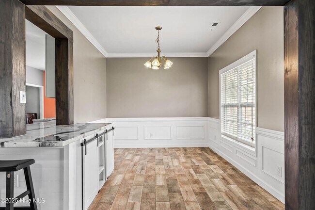 Building Photo - 116 Moonstone Ct
