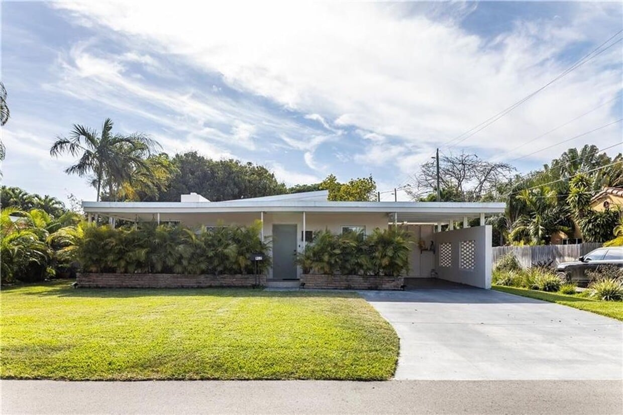 Beautiful home in quiet neighborhood - Beautiful home in quiet neighborhood