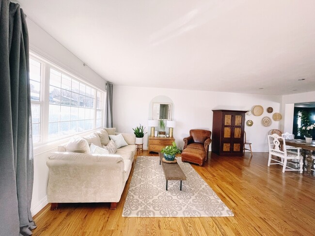 Building Photo - 132 Pierce Dr