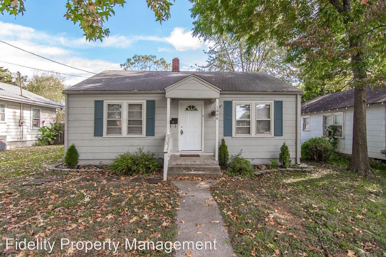 Primary Photo - 2 br, 1 bath House - 1066 S Fort St.