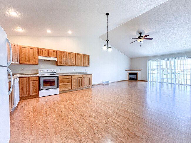 Foto del edificio - 5564 165th St E