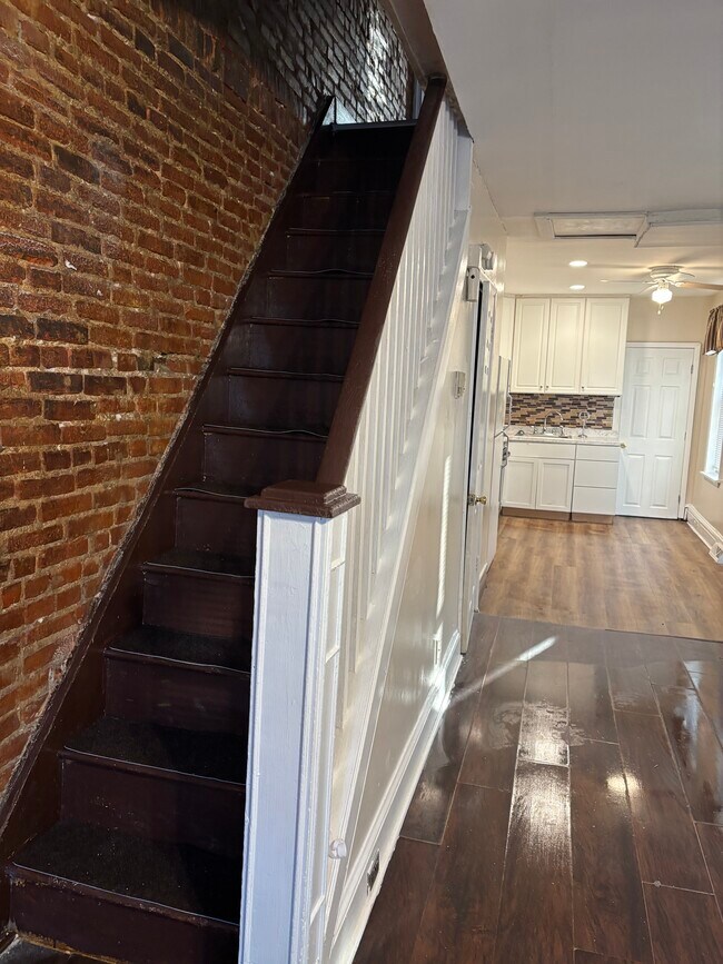 Foto del edificio - 1324 Read St