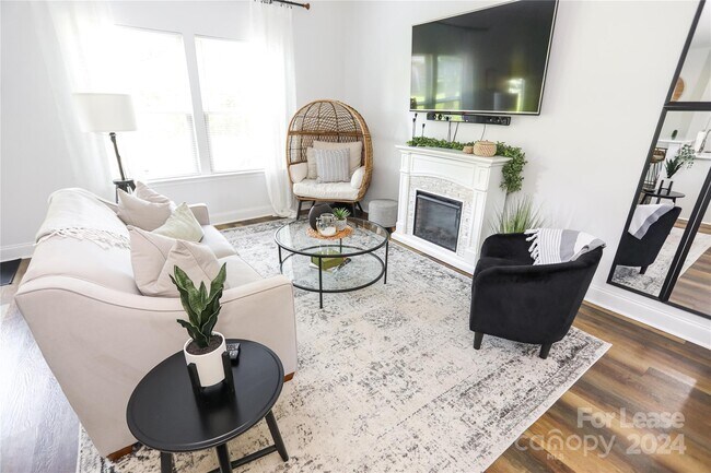 Foto del edificio - 2734 Kendrick Ave