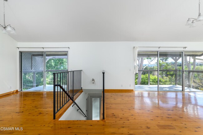 Foto del edificio - 2 Sparrowhawk Ln