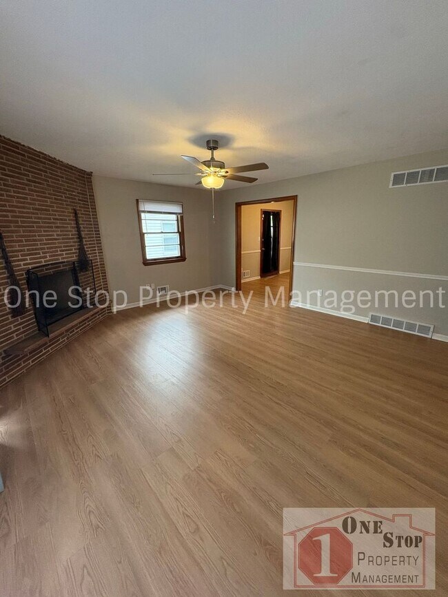 Foto del edificio - The Perfect 3 bedroom/2 bathroom home in Independence!
