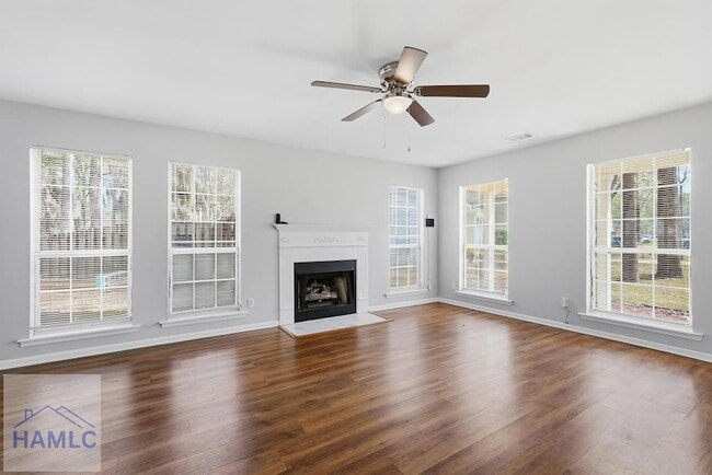 Building Photo - 22 Avocet Way