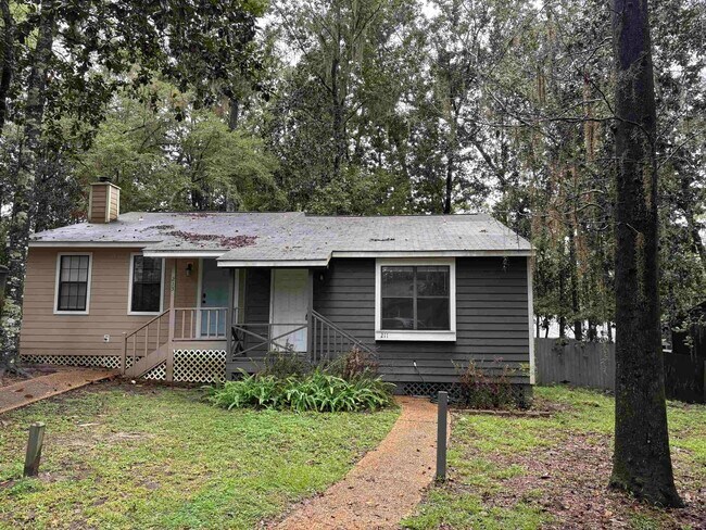 Foto del edificio - 211 Parkbrook Cir