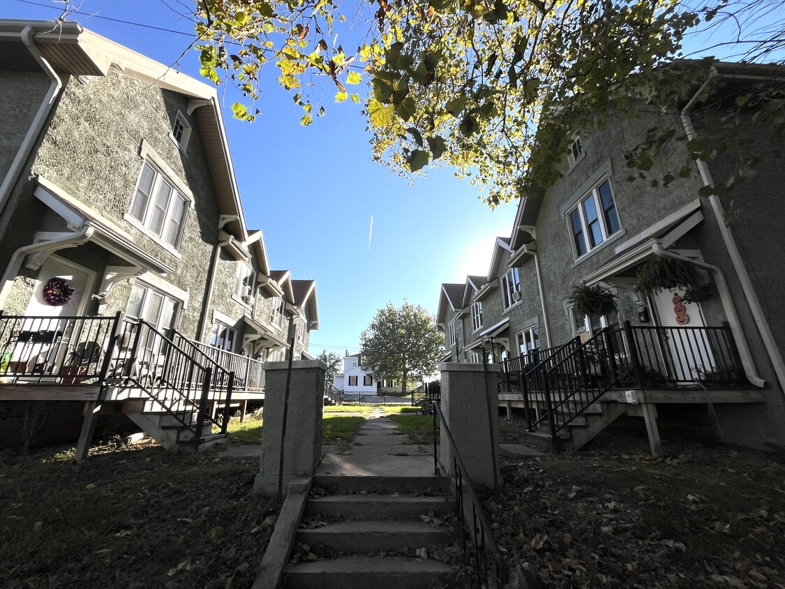 Primary Photo - 302 S 12th St