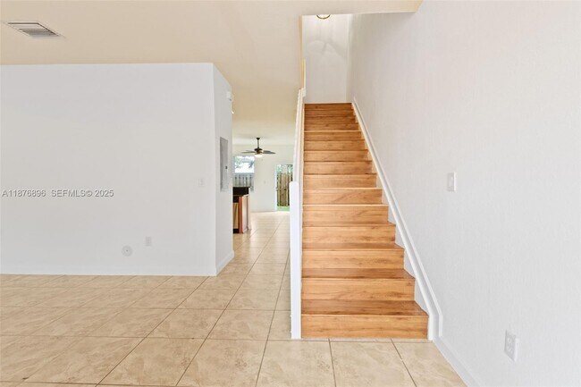 Foto del edificio - 9041 SW 227th St