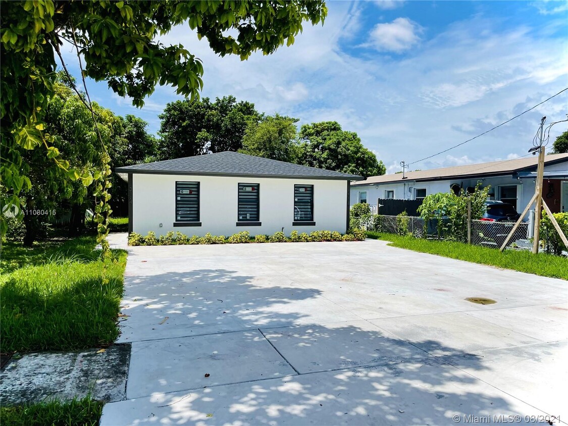 Primary Photo - 3114 NW 60th St