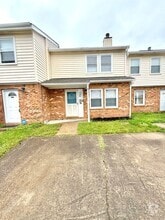 Building Photo - 5555 Lynbrook Landing