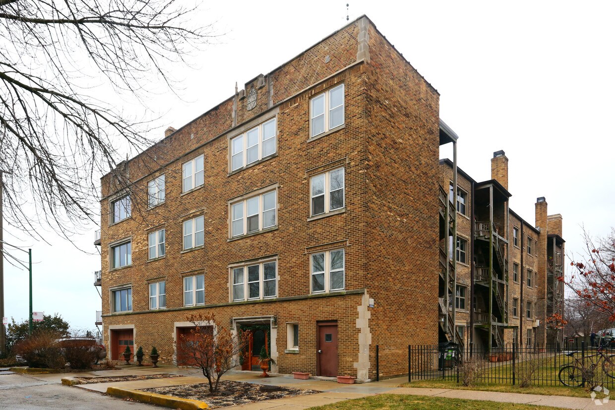 CON Chase - 1201 W Chase Ave