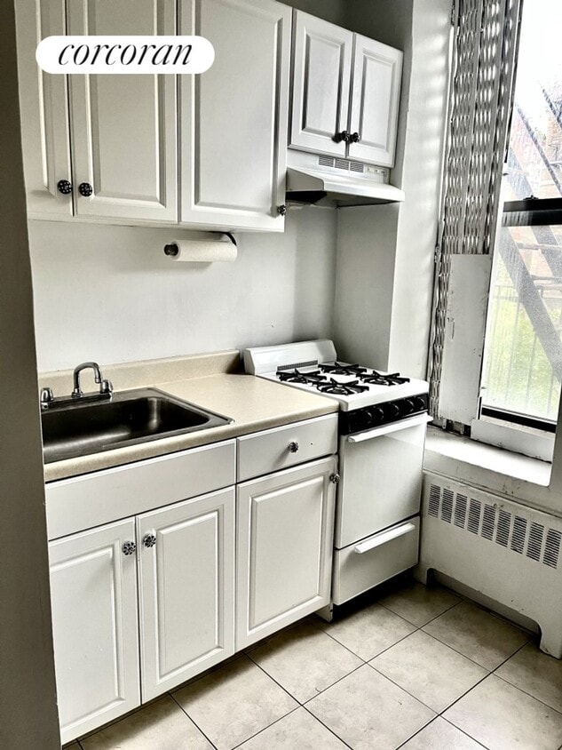 Primary Photo - 100 W 85th St