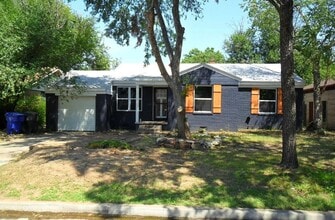Building Photo - 1117 E Louisiana St