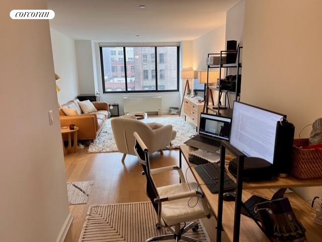 Foto principal - 535 W 23rd St