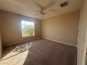 Building Photo - 1617 NE 23rd Terrace